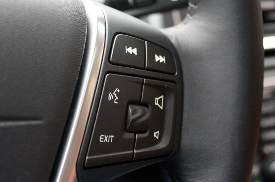  Volvo S60 2010 года  (фото 119 из 226)